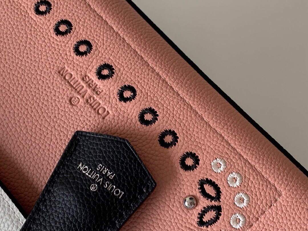 LV M53950 Louis Vuitton Lockme Ever BB Handbag M56645 Pink