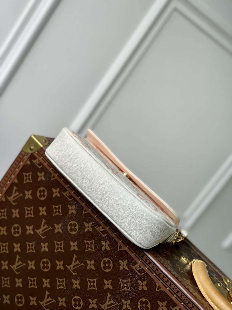 LV M82211 Louis Vuitton Wallet On Chain Ivy Bag Off-white/pink