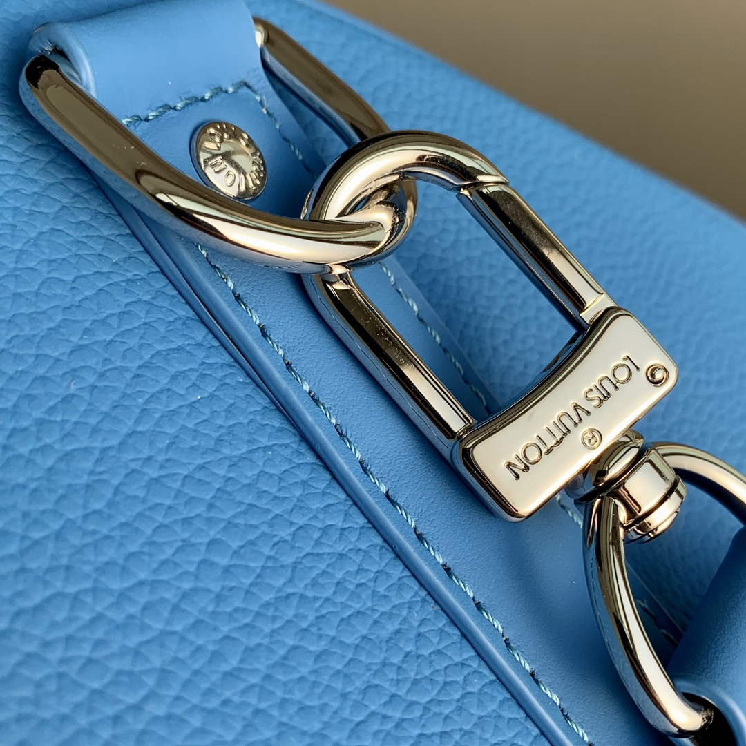 LV M22609 Louis Vuitton Keepall Bandouli��re 50 Bag Blue
