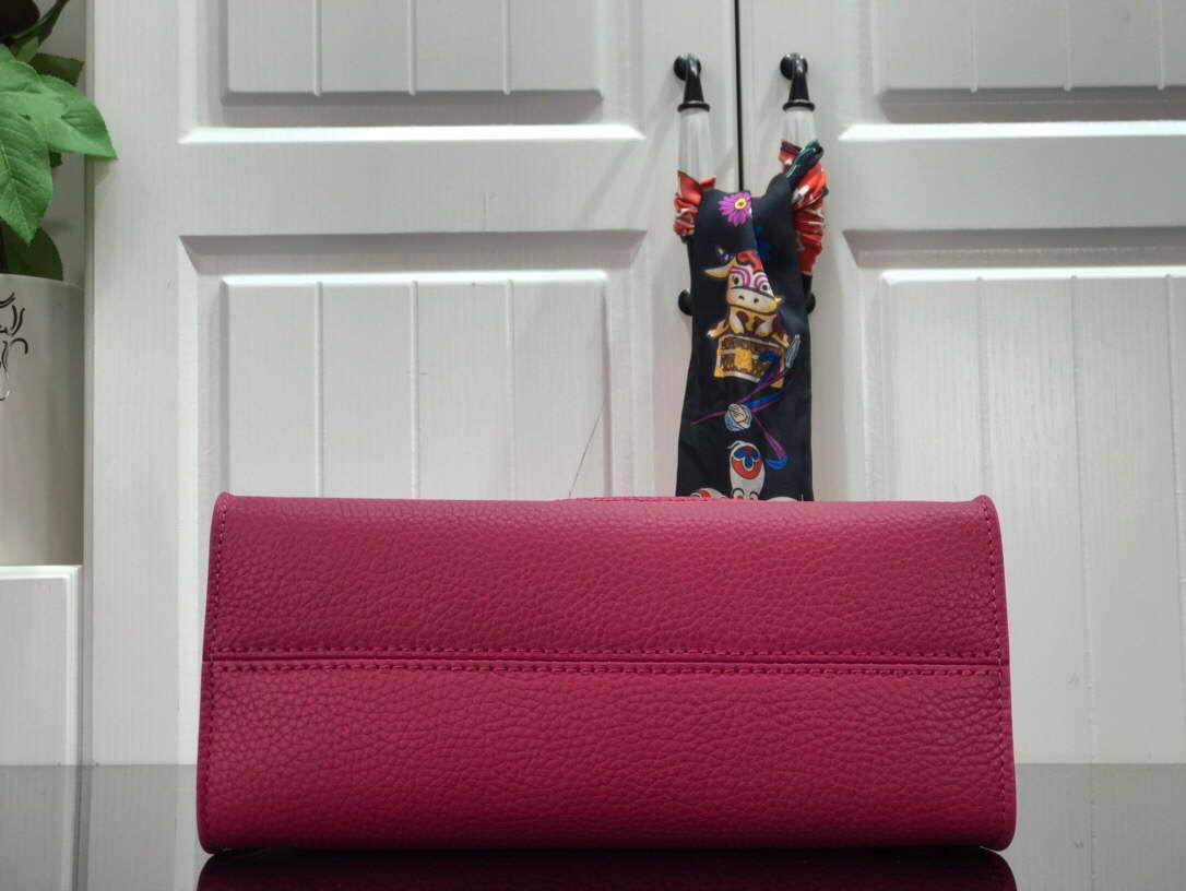LV M57096 Louis Vuitton Twist one Handle PM M57093 Taurillon Leather Plum