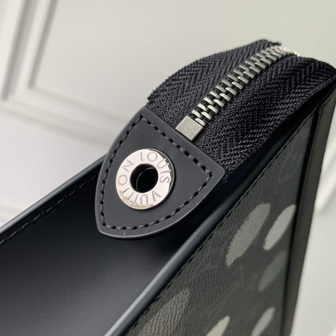 LV M81934 Louis Vuitton LV x YK Pochette Voyage Bag