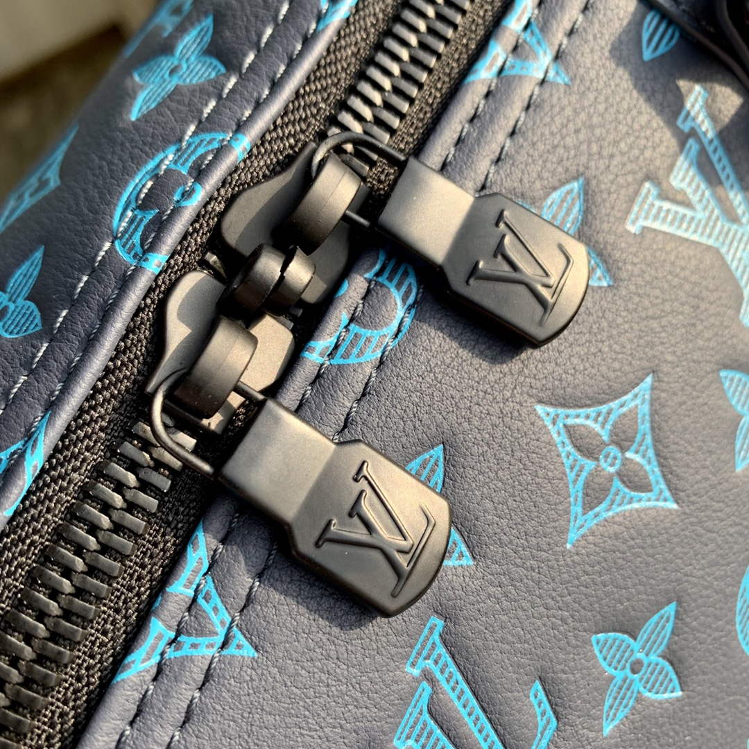LV M46593 Louis Vuitton Keepall Bandouli��re 50 Bag Navy River Blue