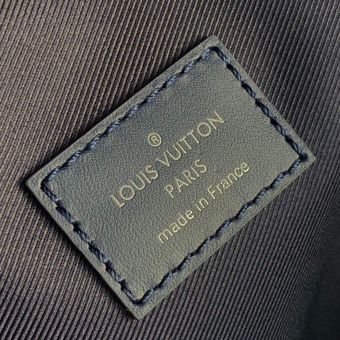 LV M45760 Louis Vuitton Discovery Backpack White Blue