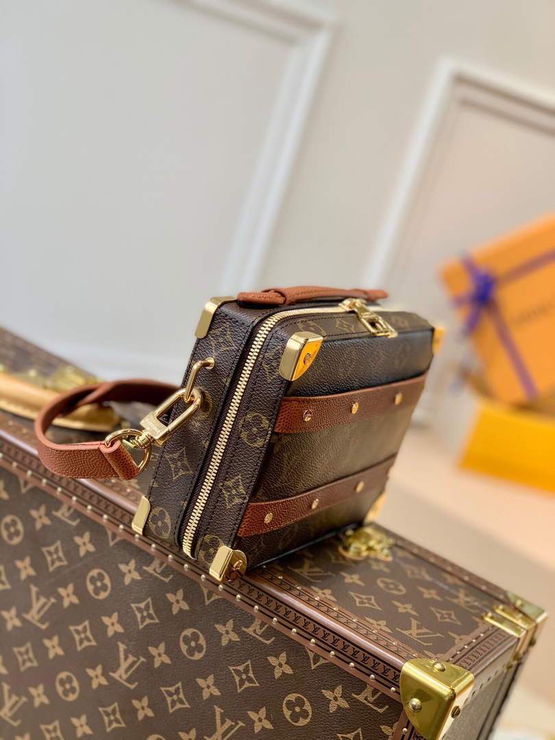 LV M45785 Louis Vuitton LVxNBA Handle Trunk Monogram