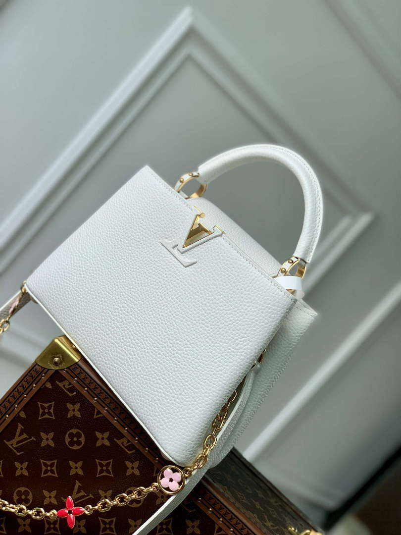 LV M22375 Louis Vuitton Capucines BB Handbag White