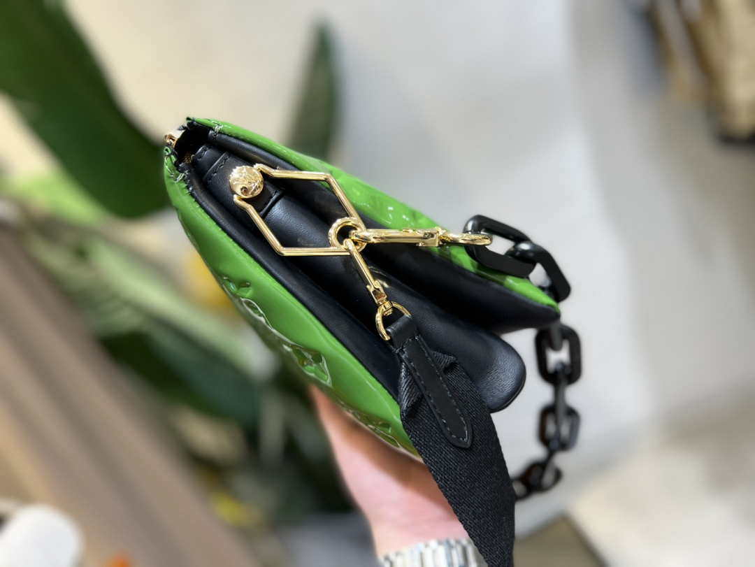 LV M20565 Louis Vuitton Coussin PM Bag Patent calfskin Green