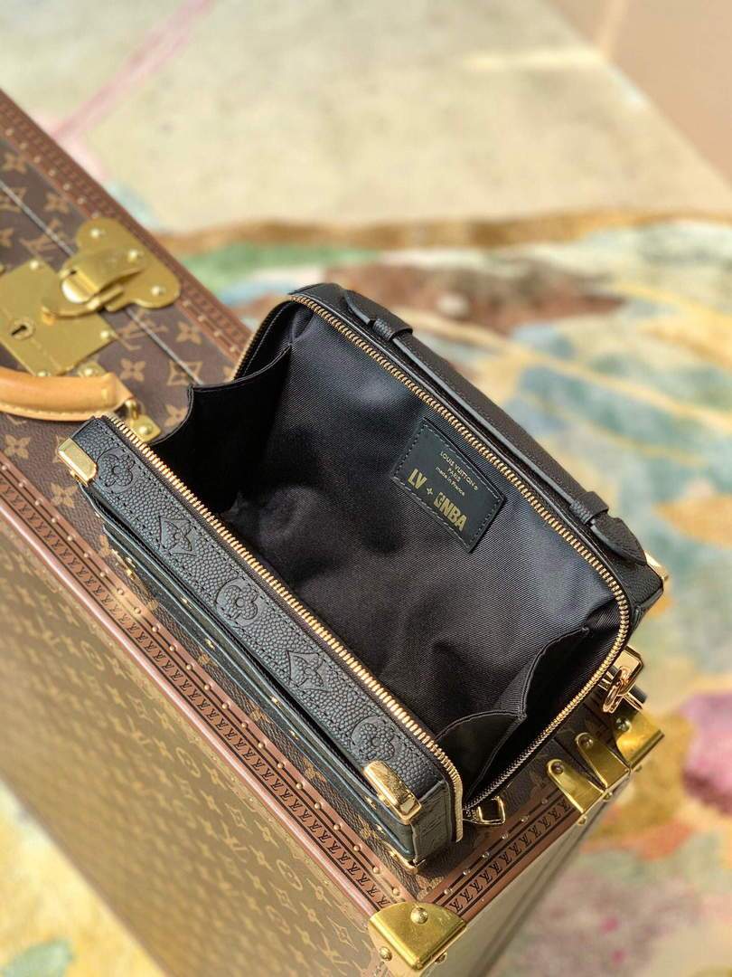LV M45785 Louis Vuitton LVxNBA Handle Trunk Monogram M57971 Black
