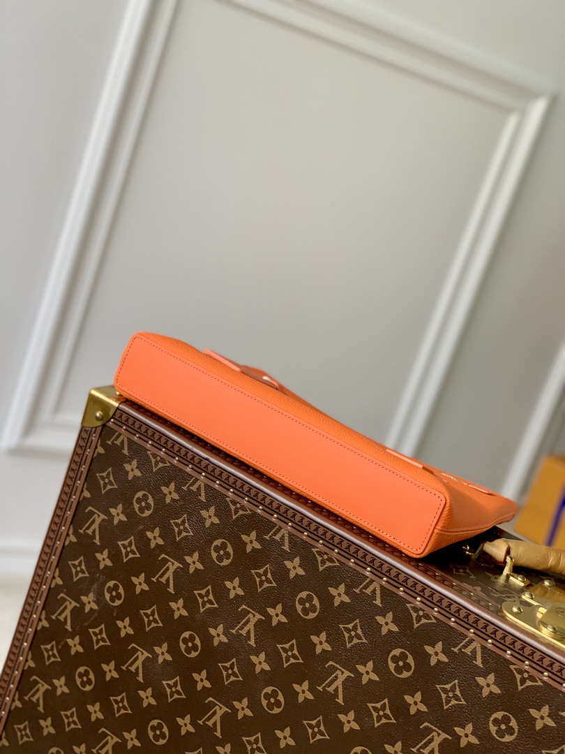Louis Vuitton M69837 LV Aerogram Pochette iPad Orange