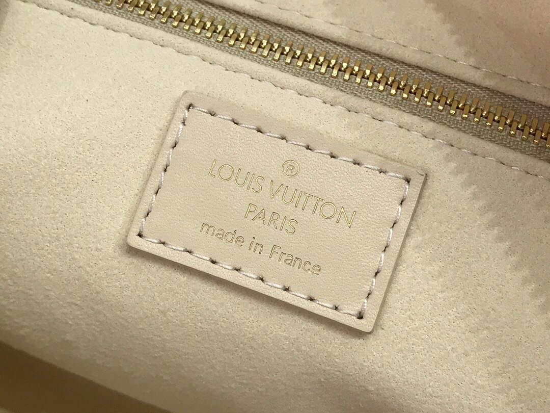 LV M45394 Louis Vuitton Petite Malle Souple Bag M45393 Leather Cream