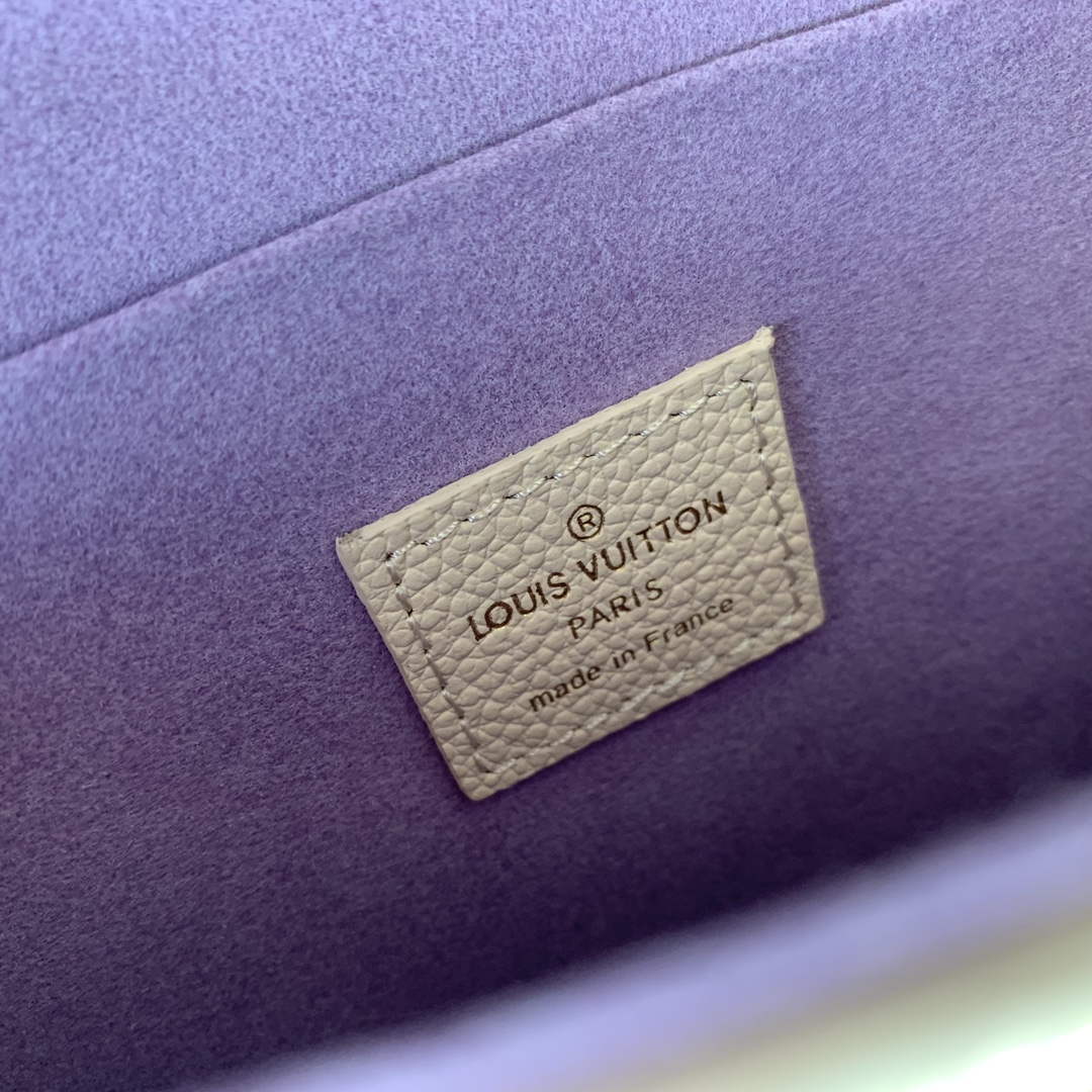 LV M82610 Louis Vuitton Pochette F��licie Bag Taro Purple