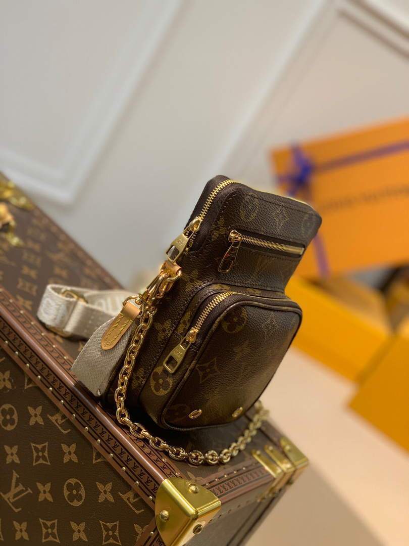 LV M80746 Louis Vuitton Utility Phone Sleeve Monogram Bag
