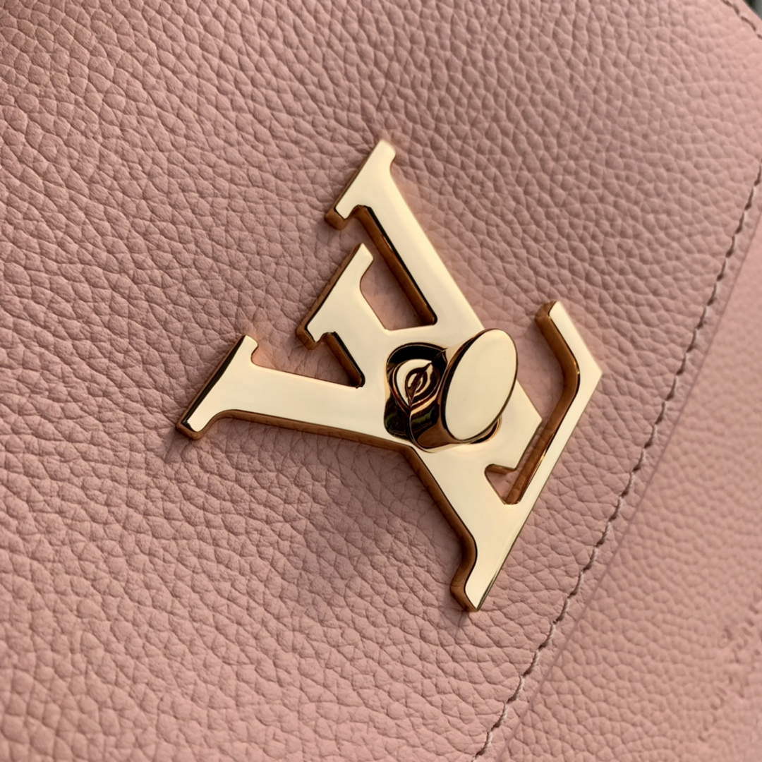 LV M21088 Louis Vuitton Lockme Ever Mini Rose Trianon Pink