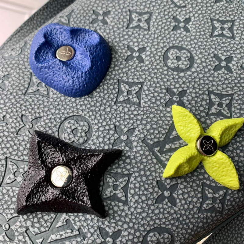 LV M20875 Louis Vuitton Hobo Cruiser PM Bag Gray