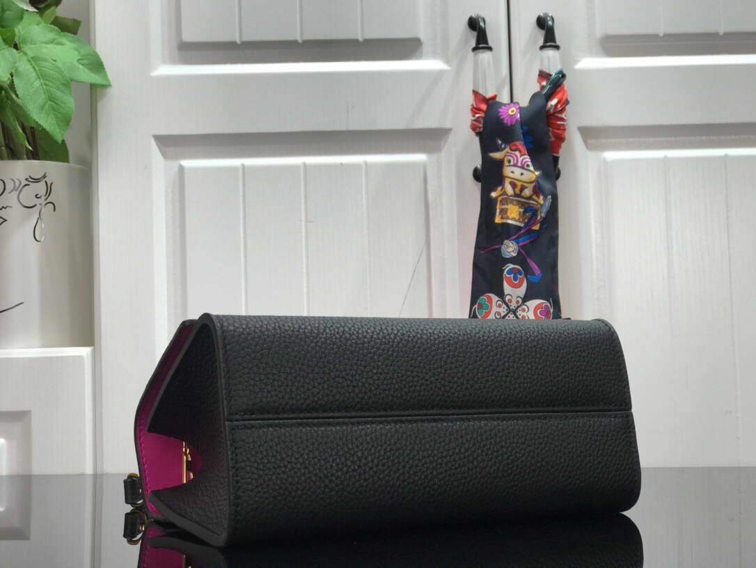 LV M57093 Louis Vuitton Twist one Handle PM M57214 Taurillon Leather Black
