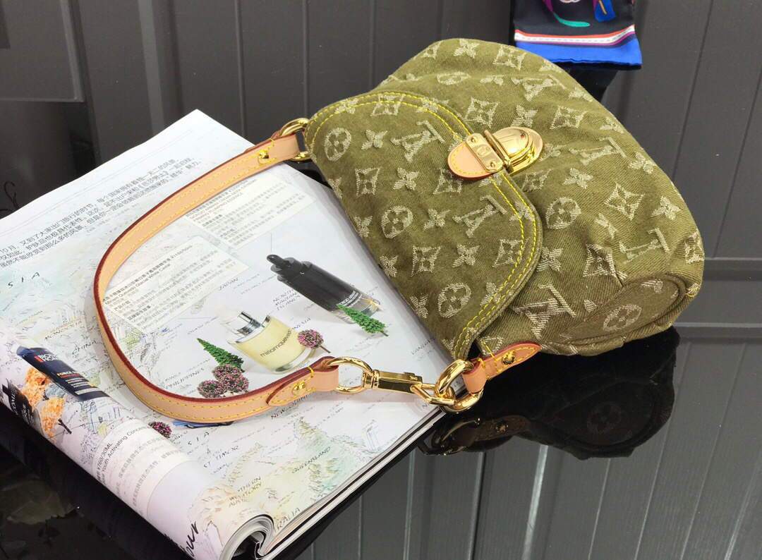 LV M95050 Louis Vuitton Monogram Denim Shoulder Bag Green