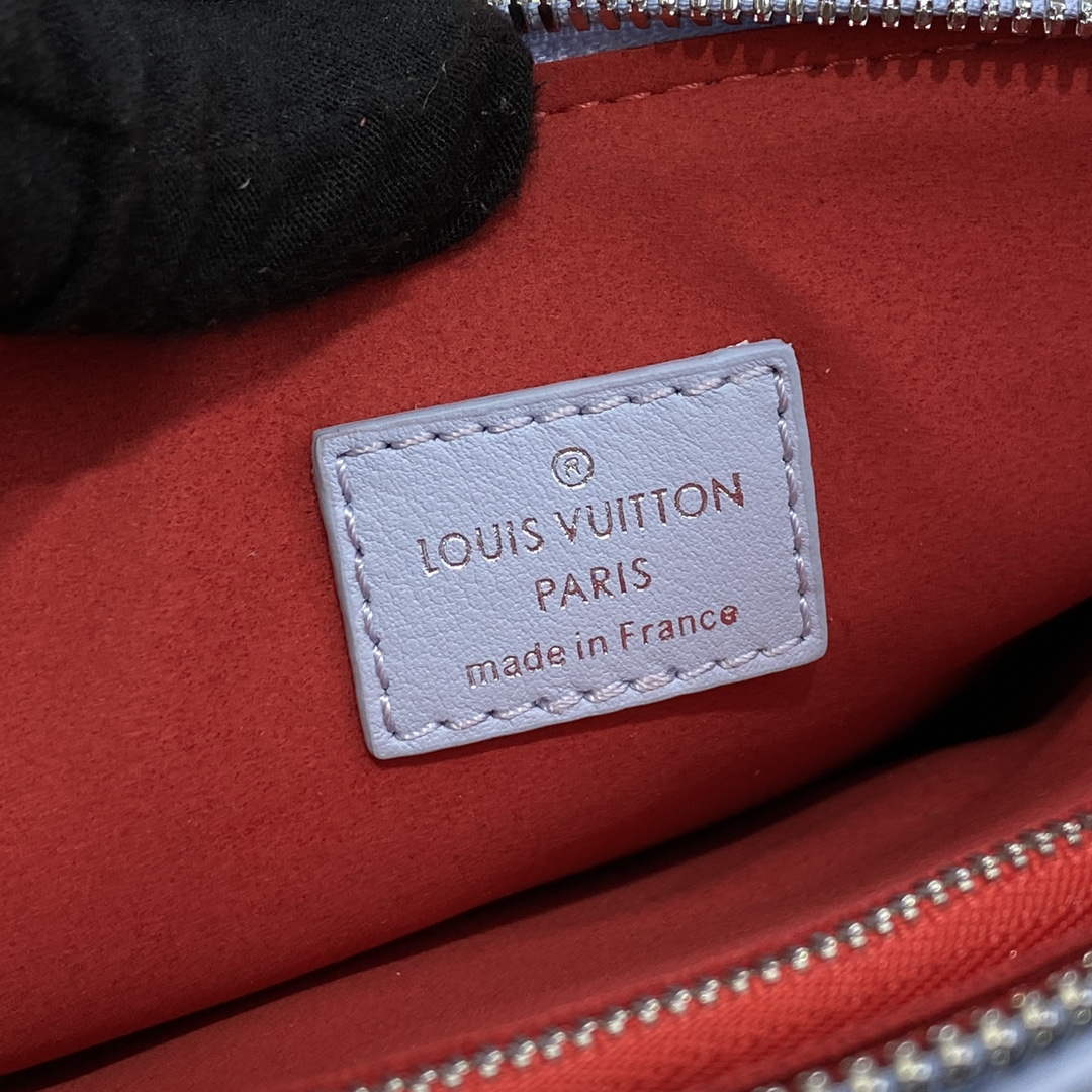 LV M21197 Louis Vuitton Coussin PM Bag Ice Blue
