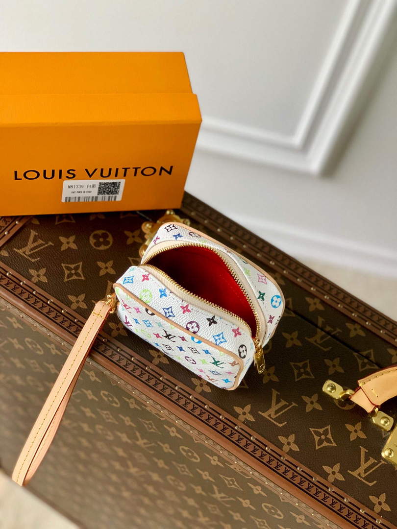 LV M81339 Louis Vuitton Wapity Case Bag White