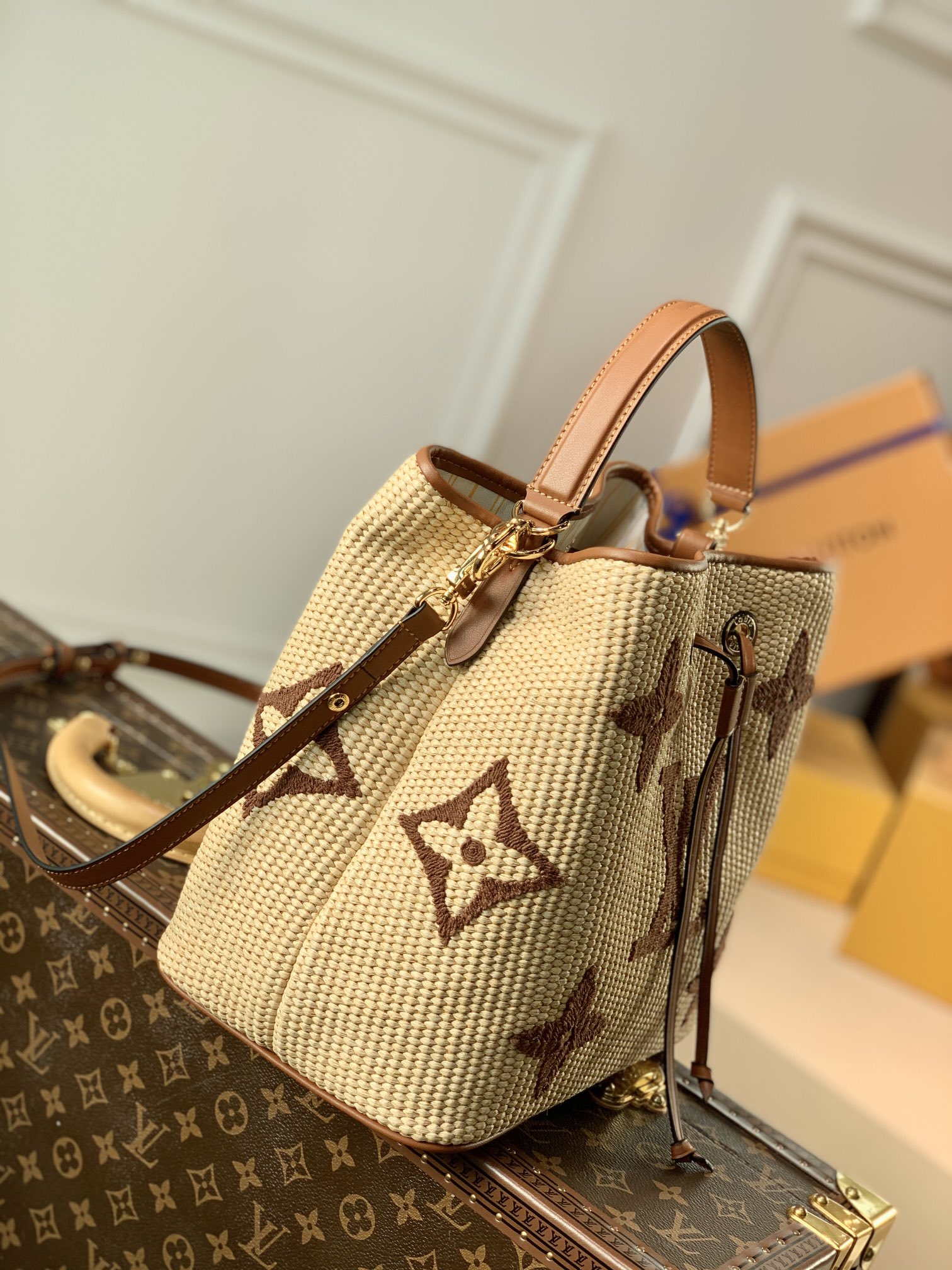 LV M57704 Louis Vuitton NONO MM Bag Apricot