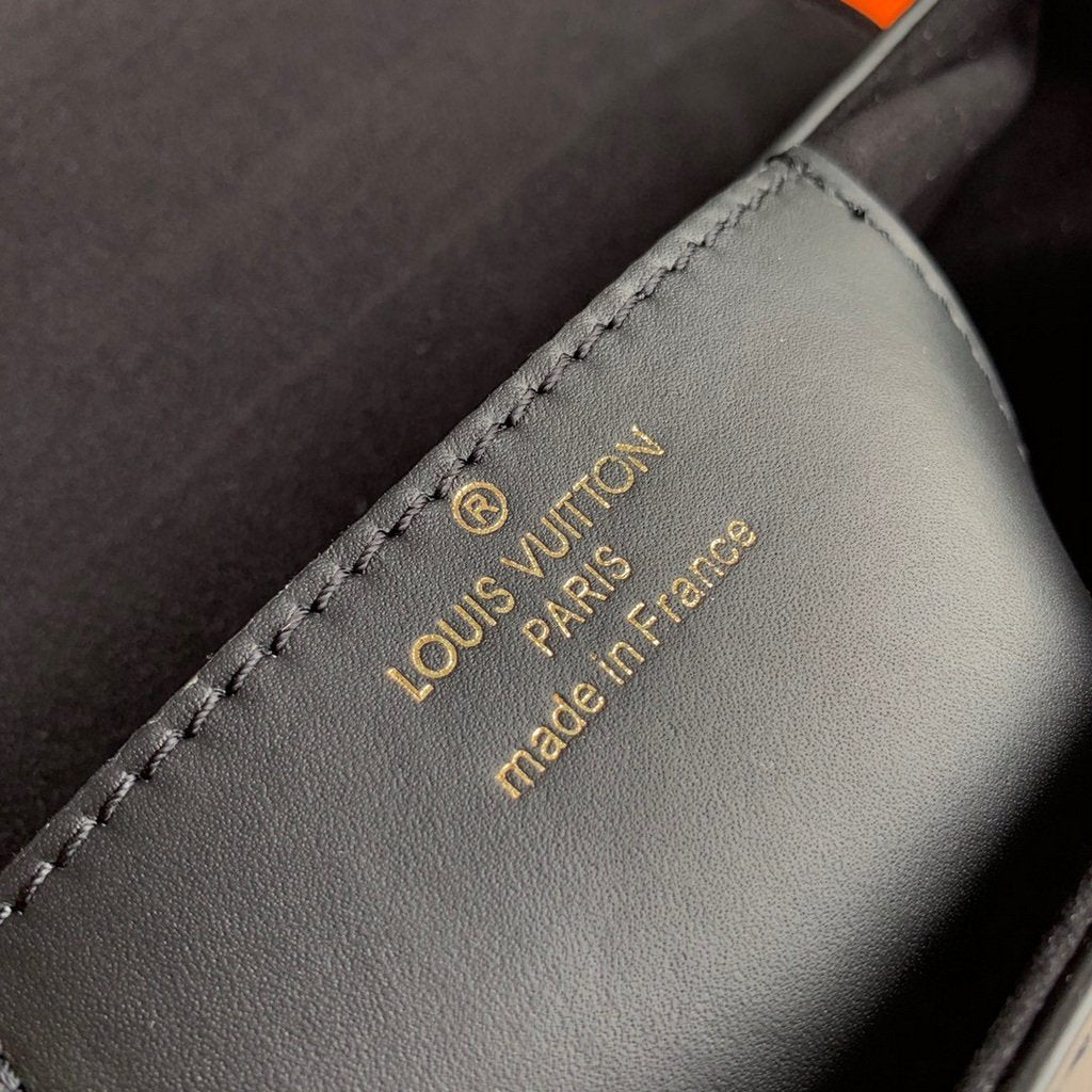 LV M50282 Louis Vuitton M57517 Twist MM shoulder Epi bag Black and Monogram
