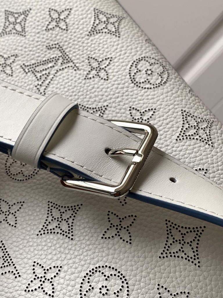 LV M56084 Louis Vuitton M56073 Beaubourg Hobo MM Mahina White