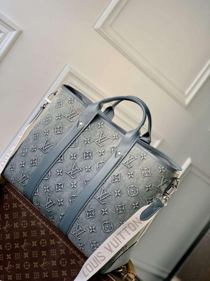 LV M22537 Louis Vuitton Weekend Tote NM Bag