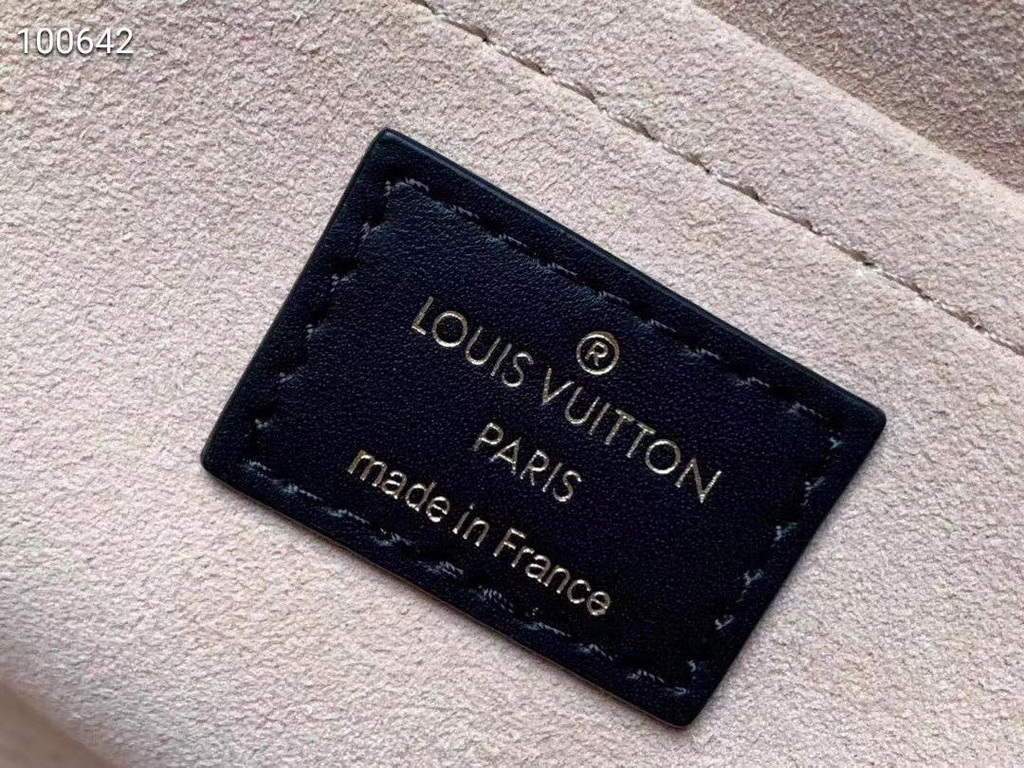 LV M53823 Louis Vuitton M55302 on My Side High end Leathers Tote Bag Black