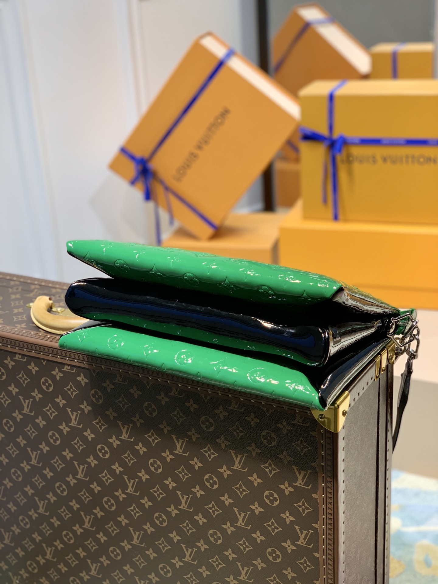 LV M57783 Louis Vuitton Coussin MM Embossed puffy Green Patent Leather