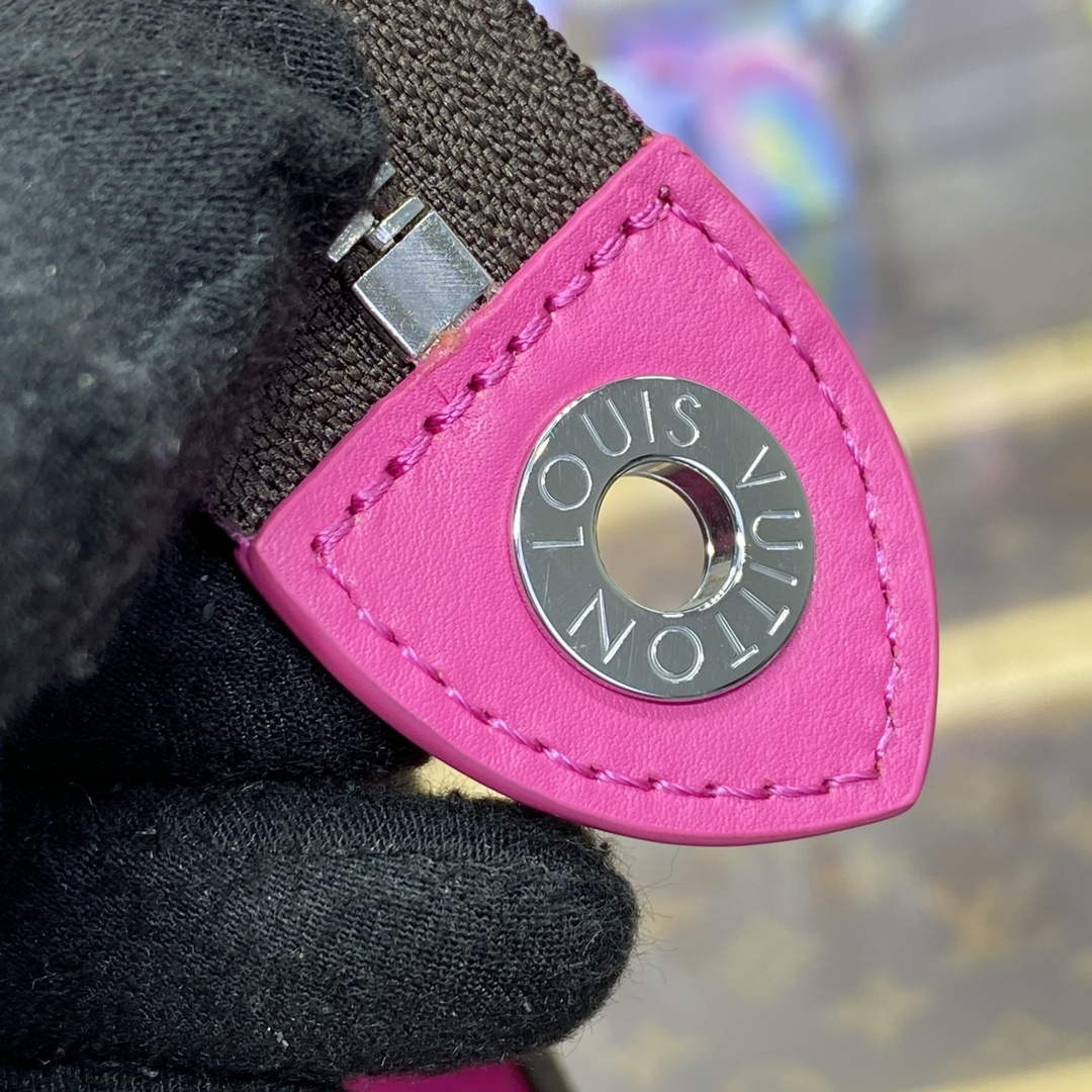 LV M82858 Louis Vuitton Pochette Voyage MM Bag Pink