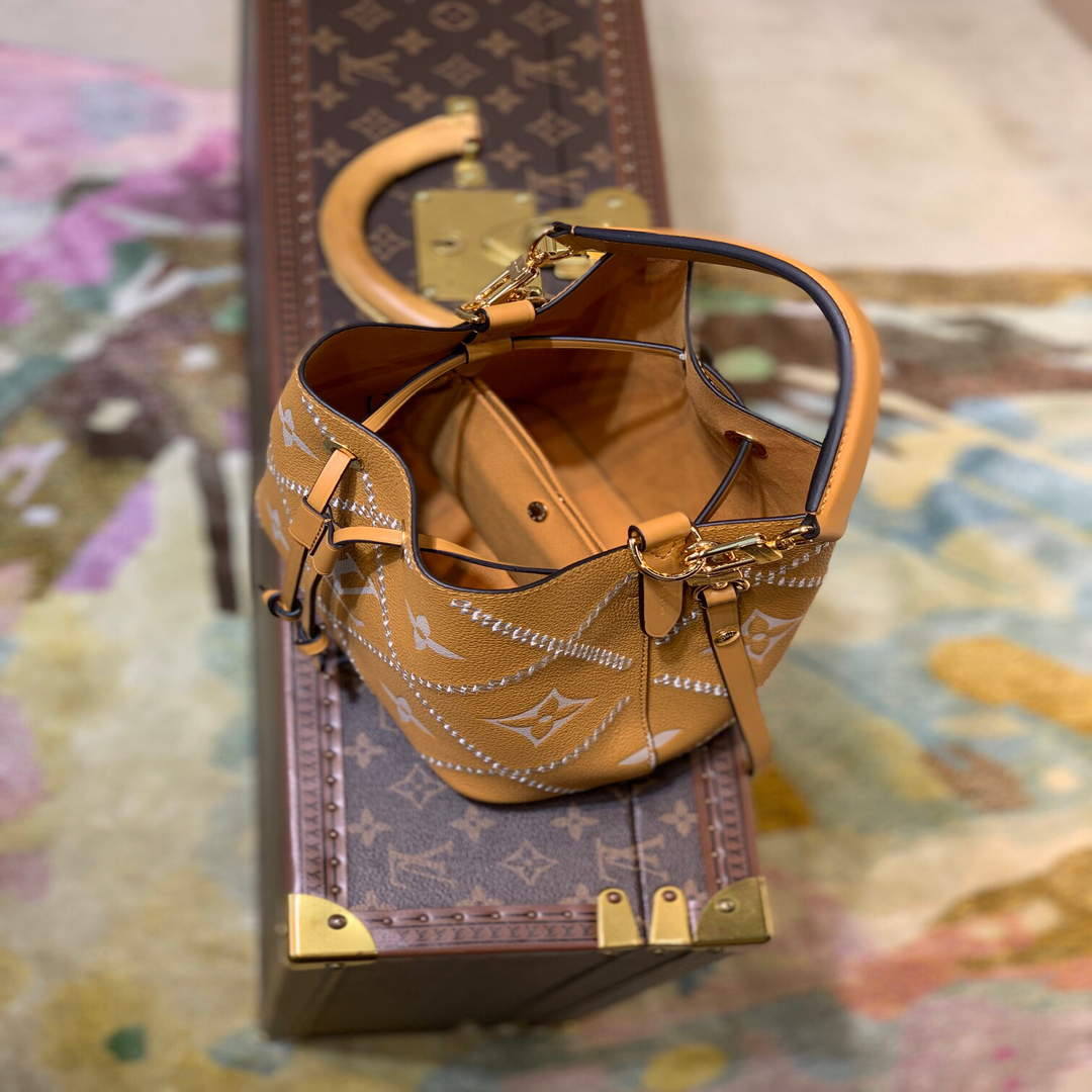LV M46023 Louis Vuitton NONO BB Bucket Bag Brown