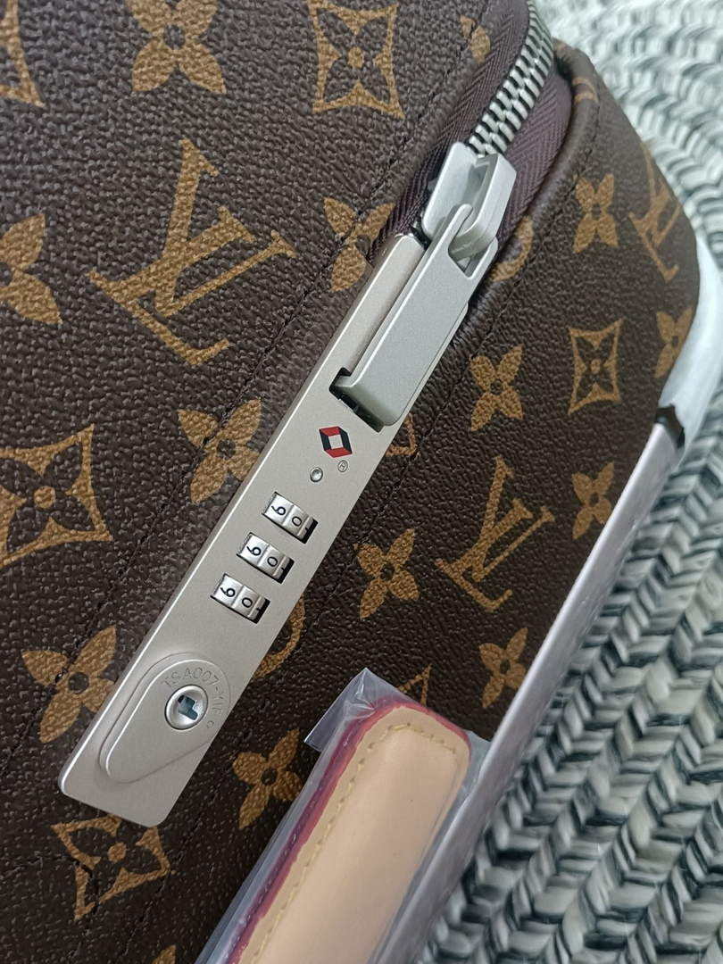 LV M23203 Louis Vuitton Horizon 55 Monogram canvas