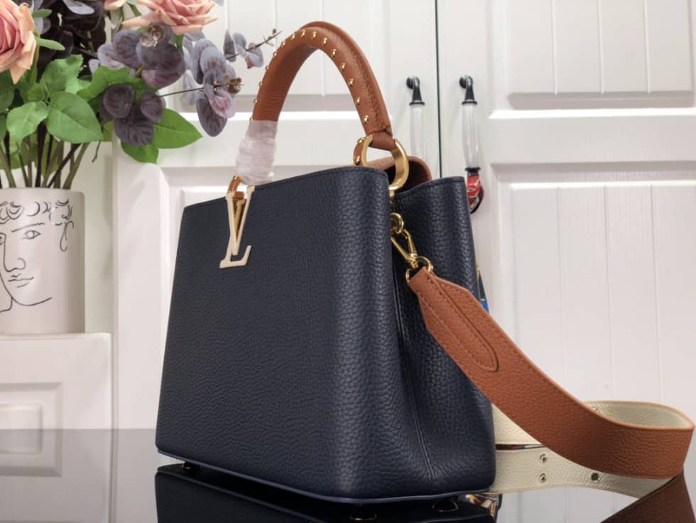 Louis Vuitton Capucines MM M58578 Replica Shoulder Bag