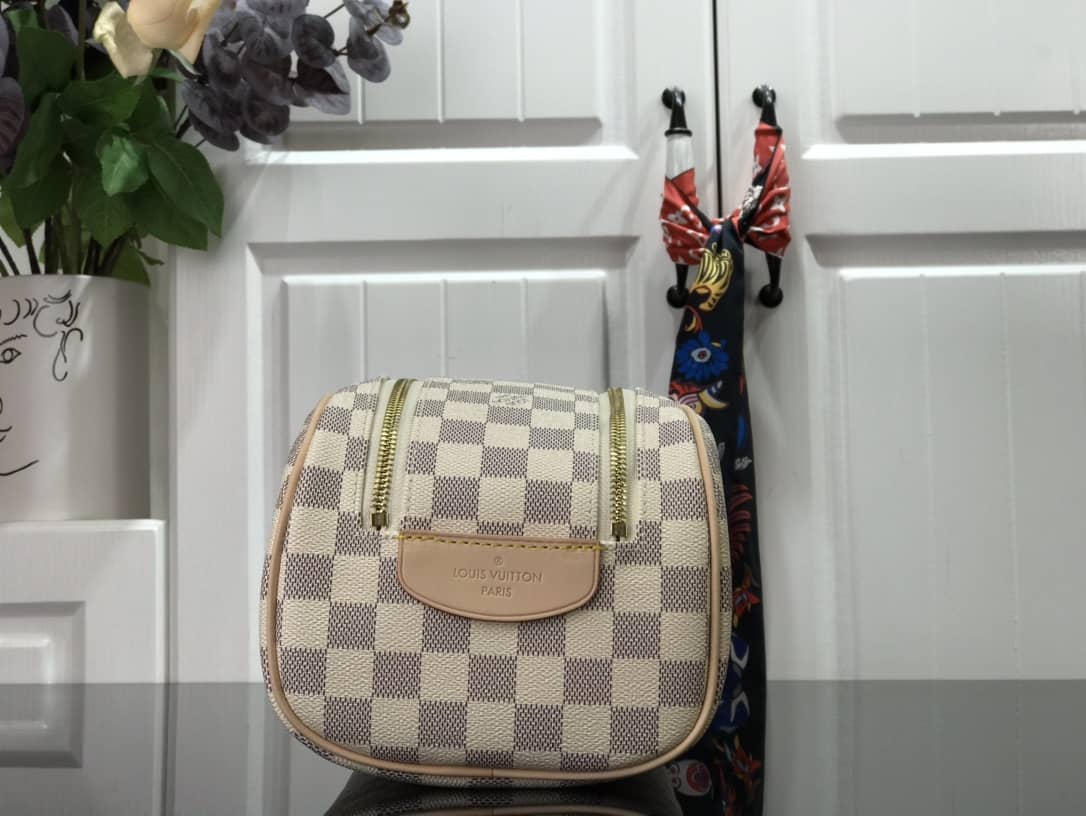 Louis Vuitton King Size Toiletry Bag Replica White M47528