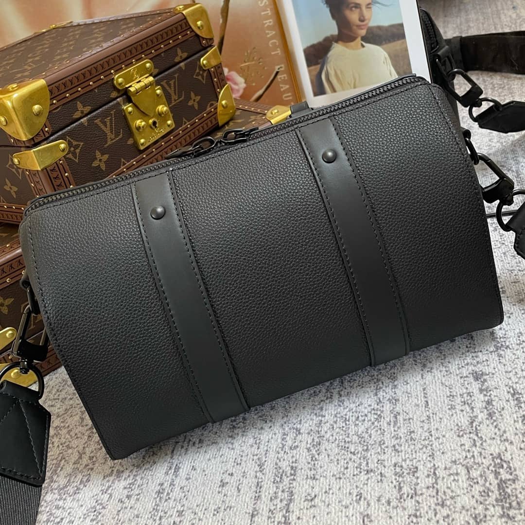 Louis Vuitton City Keepall Leather Replica Bag M57082