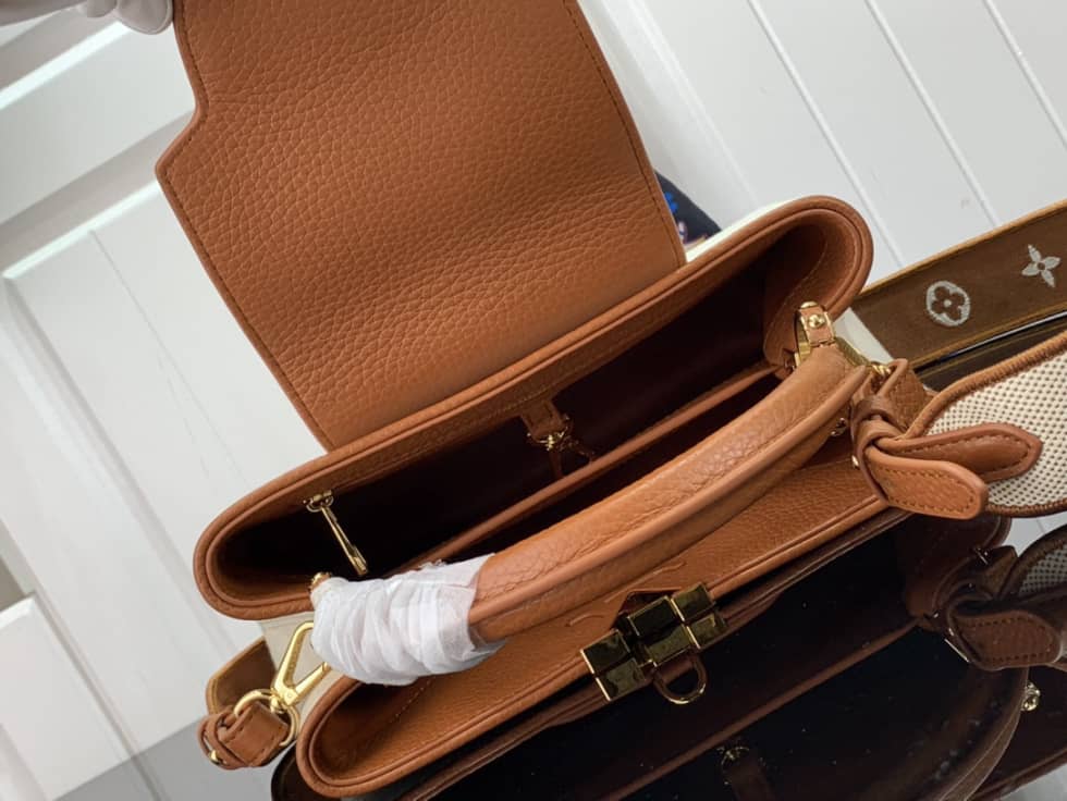 Louis Vuitton Capucines BB M59872 Replica Shoulder Bag