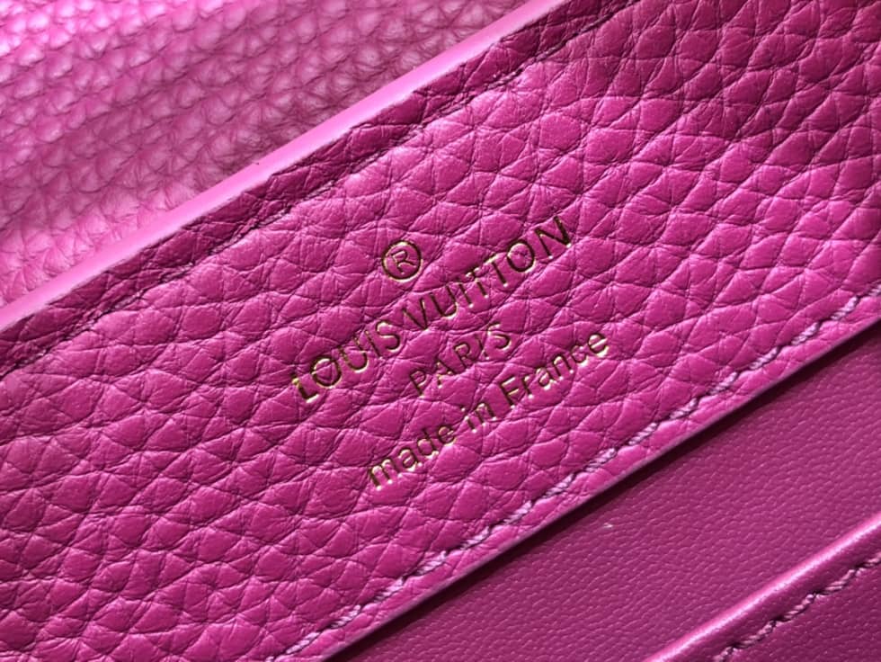 Louis Vuitton Capucines MM Rose M59066 Replica Shoulder Bag