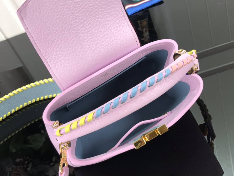 Louis Vuitton Capucines Mini M57945 Replica Shoulder Bag