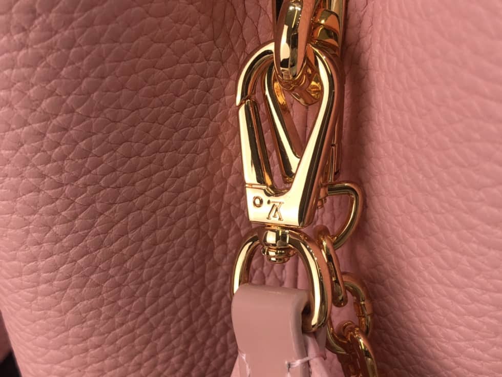 Louis Vuitton Capucines MM M59209 Replica Shoulder Bag