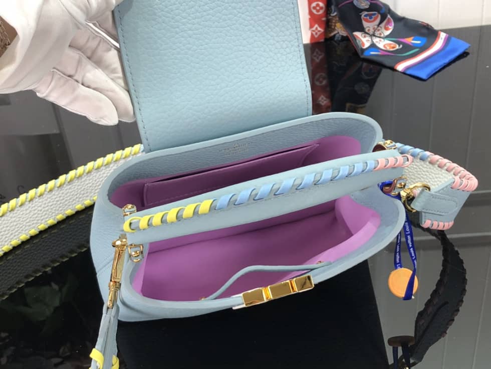 Louis Vuitton Capucines Mini M57945 Replica Shoulder Bag