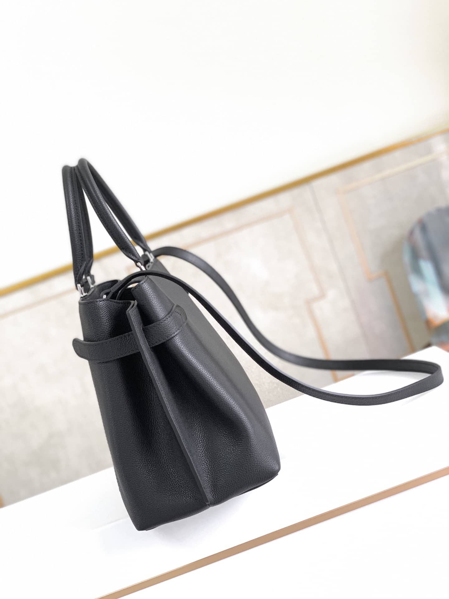 Louis Vuitton Lockme Day Tote Replica Black M53730