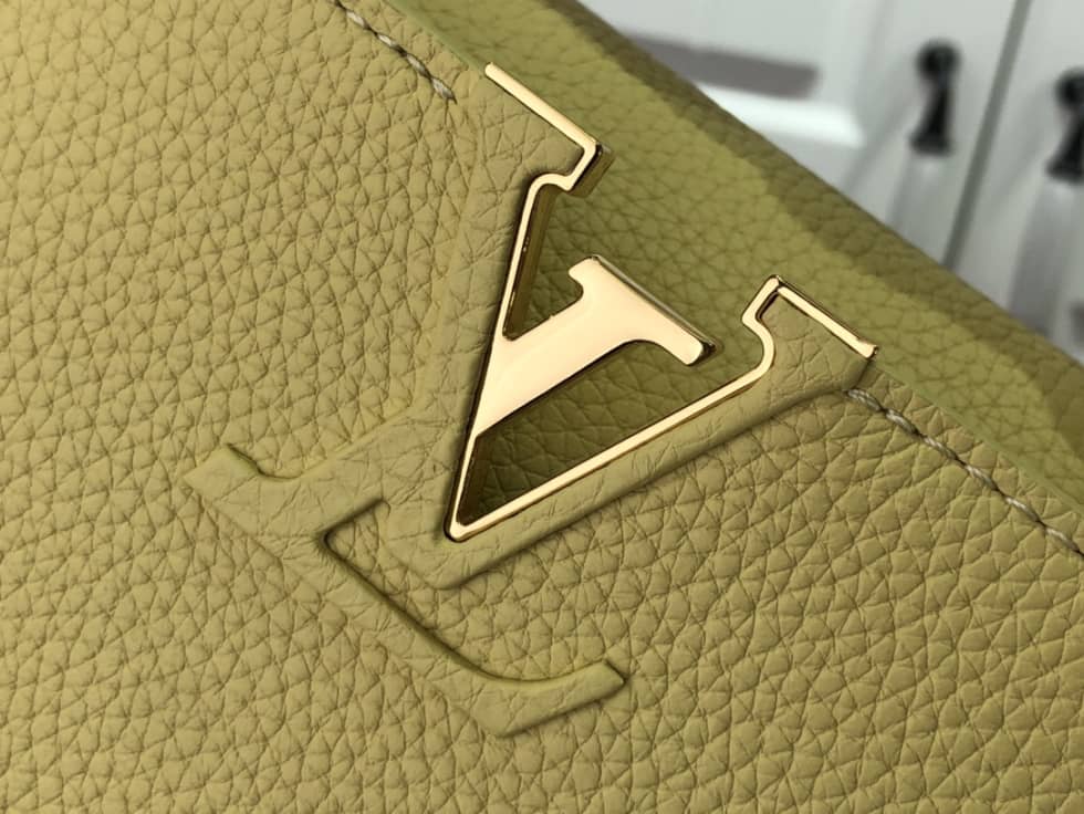 Louis Vuitton Capucines Mini Yellow M58586 Replica Shoulder Bag