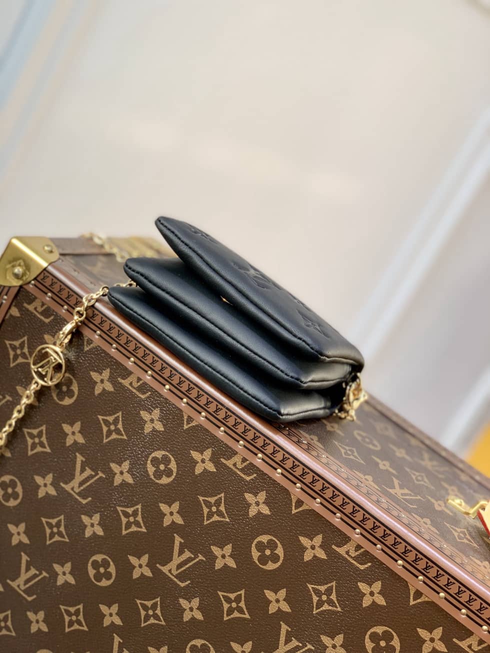 Louis Vuitton Beltbag Coussin Cruise M81125 Replica Crossbody Bag