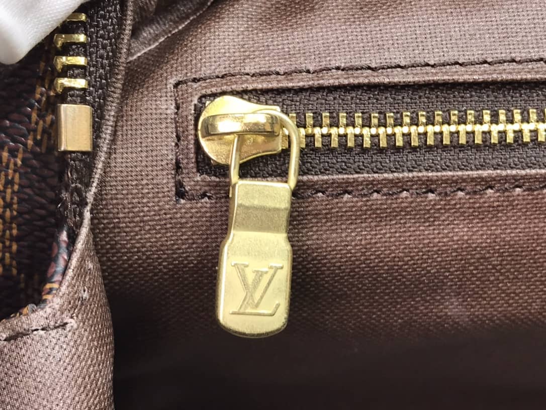 Louis Vuitton King Size Toiletry Bag Replica M47528