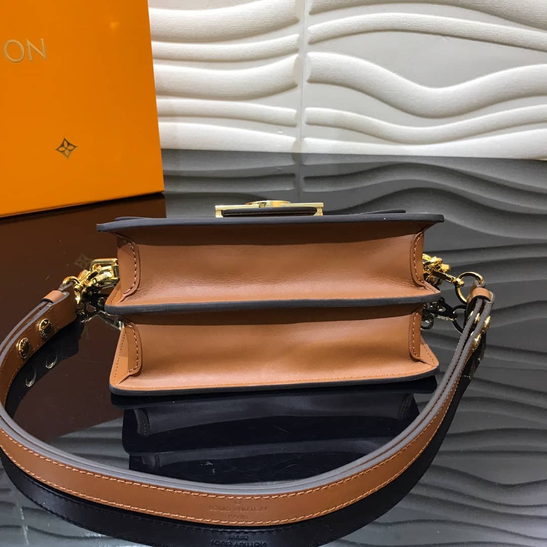 Louis Vuitton Reverse Monogram Dauphine MM M45958 Shoulder Bag Replica