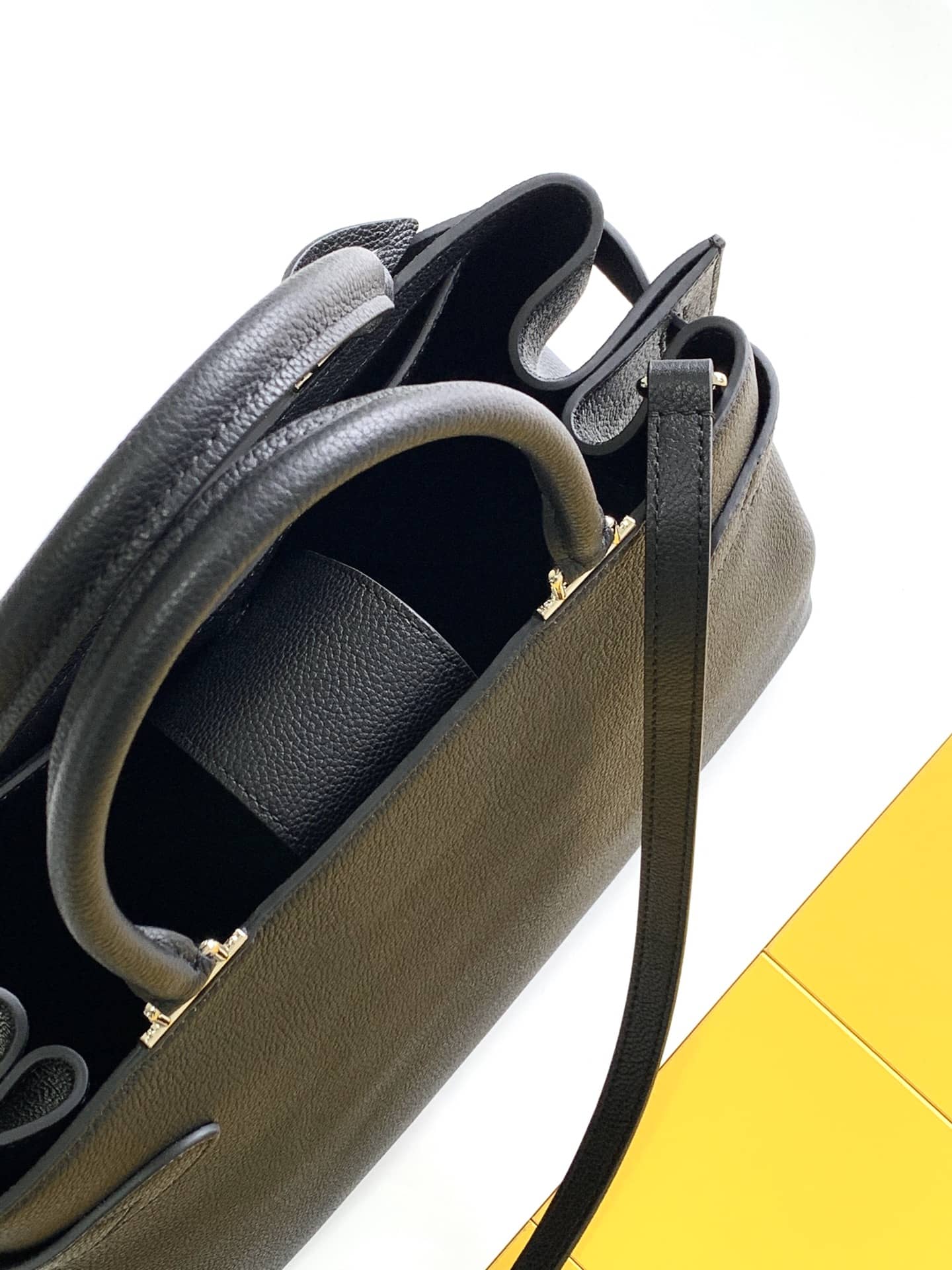 Louis Vuitton Lockme Day Tote Replica Black M53730