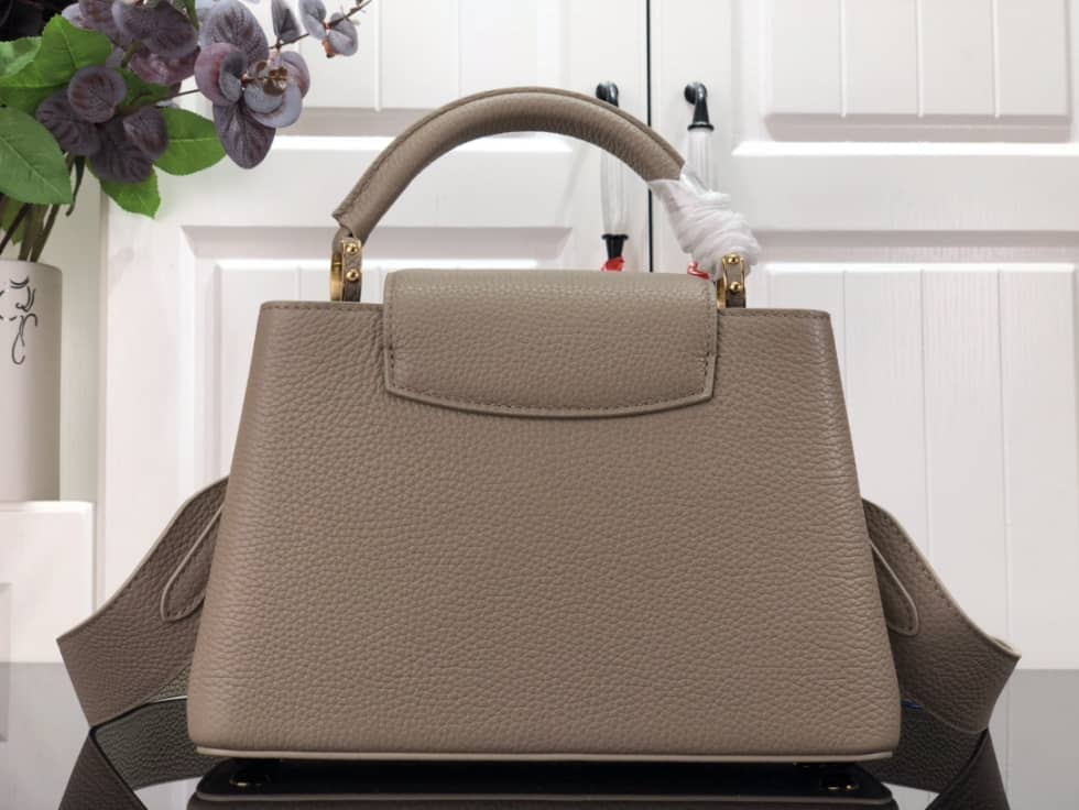 Louis Vuitton Capucines BB Beige M59066 Replica Shoulder Bag