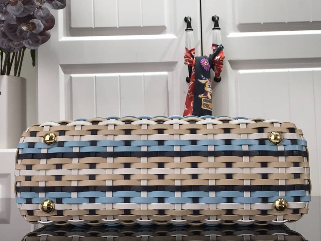 Louis Vuitton Capucines Taurillon Shoulder Bag Replica Blue M94519