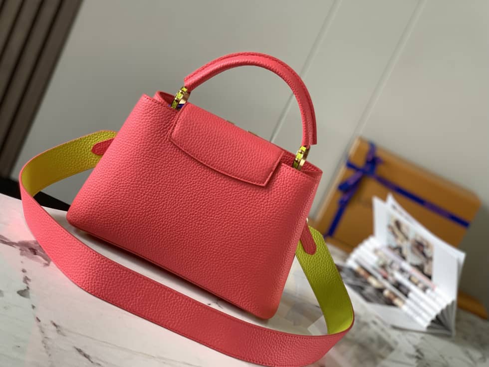 Louis Vuitton Capucines BB Rose M59468 Replica Shoulder Bag