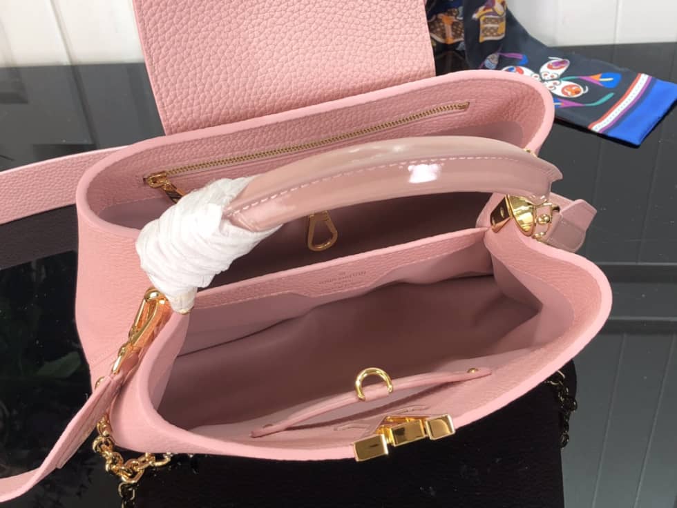 Louis Vuitton Capucines BB M59065 Replica Shoulder Bag