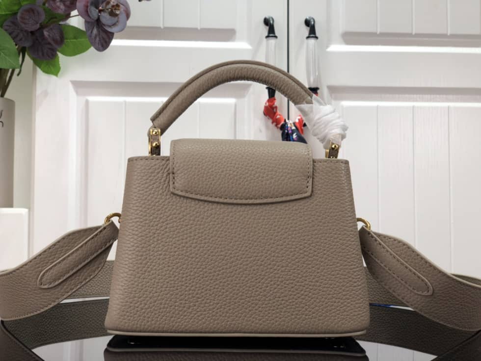 Louis Vuitton Capucines Mini Beige M59066 Replica Shoulder Bag