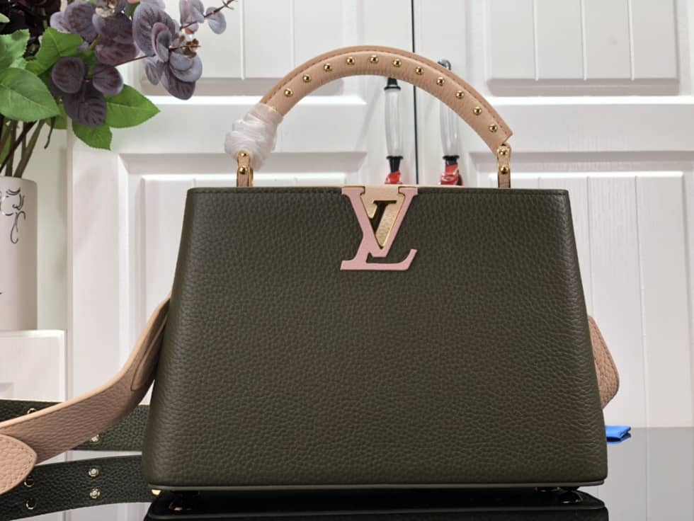 Louis Vuitton Capucines BB M58578 Replica Shoulder Bag